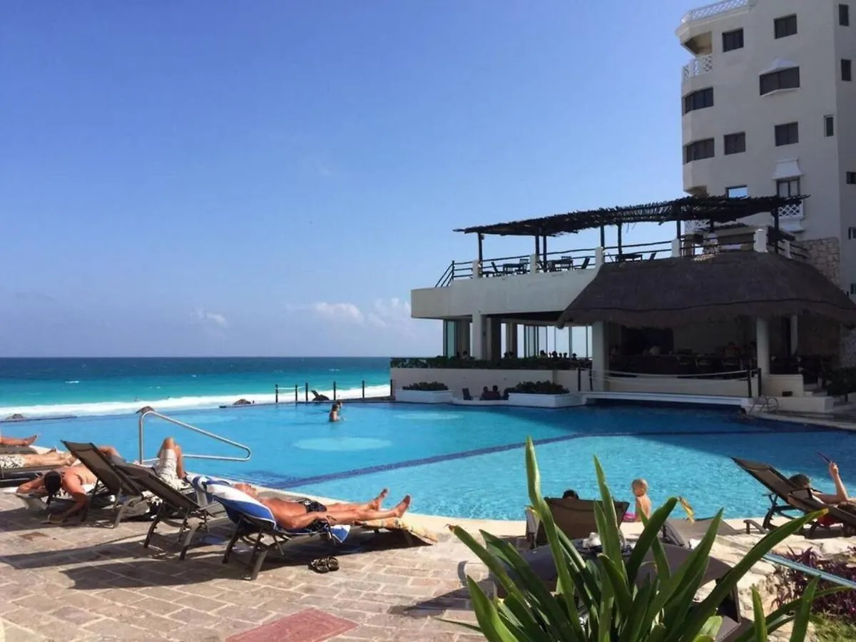 Beachfront Suite With Kitchenette In The Hotel Zone! Cancun
